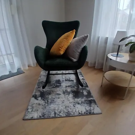Josef Apartment *